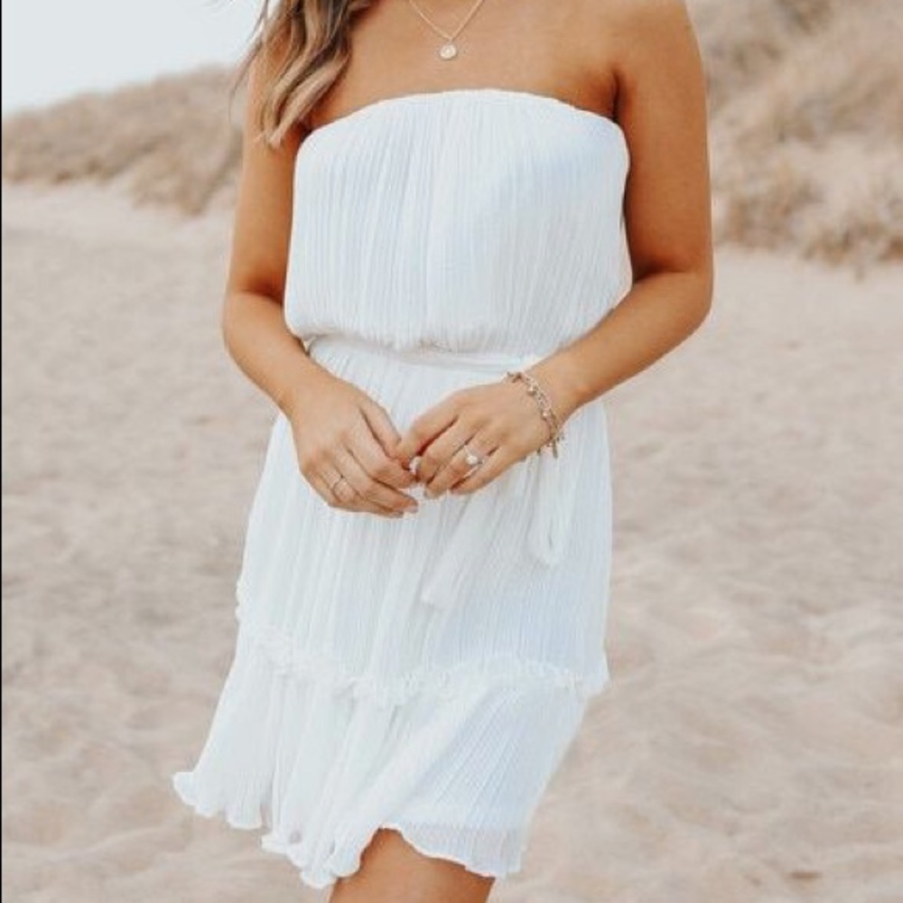 Strapless Tie Waist Pleated Dress